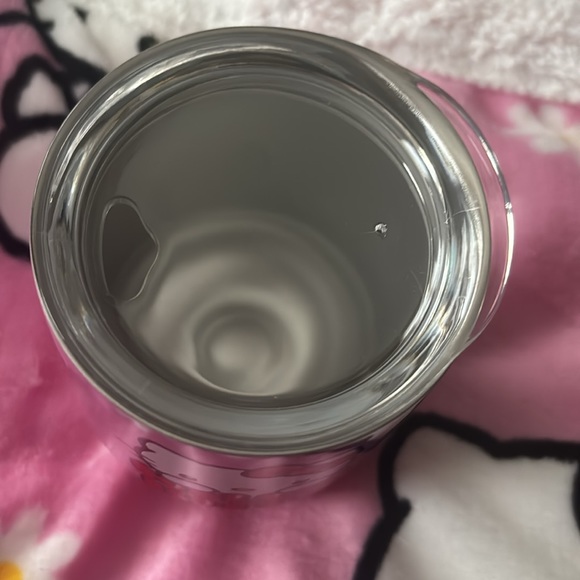 NWT Hello Kitty Valentines Day cup with cover - Picture 2 of 3